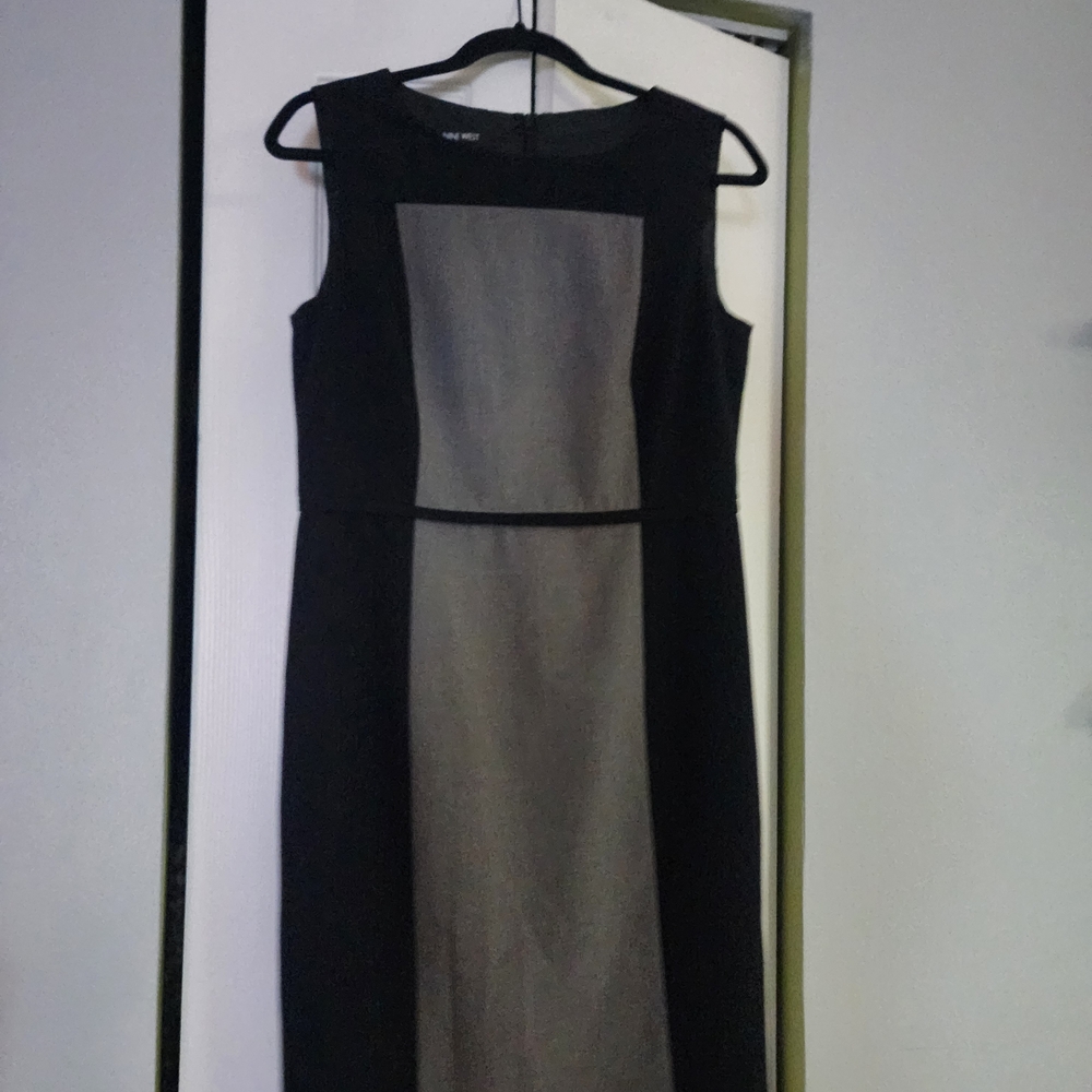 Nine West Black  Gray  Sheath Midi Dress.Inseam Zipper. Business Casual